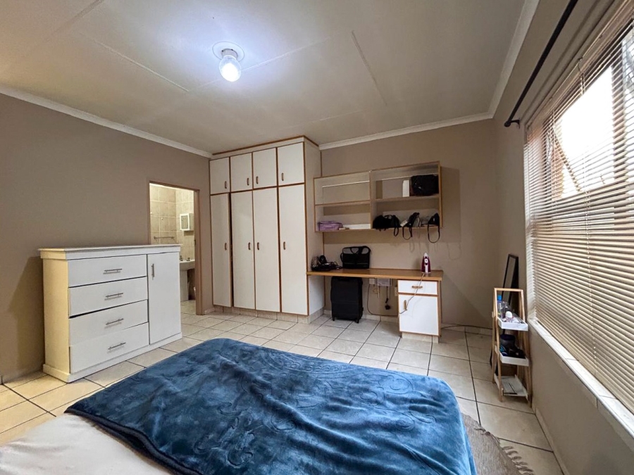 1 Bedroom Property for Sale in Dassie Rand North West
